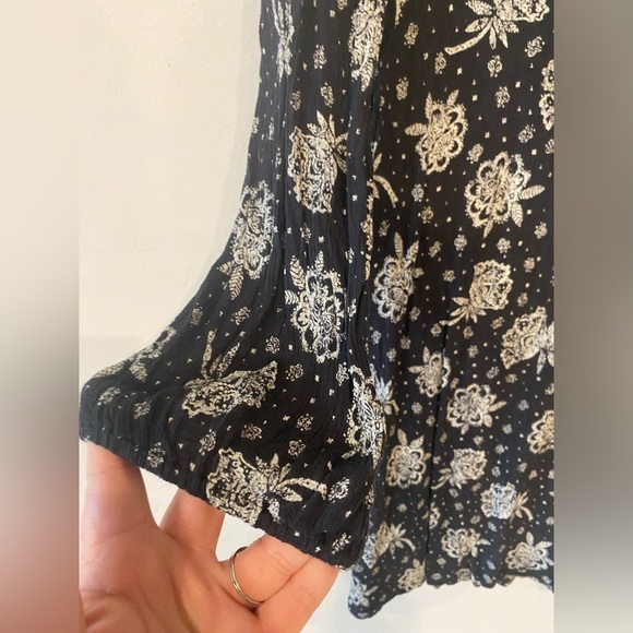 Bongo - Black Floral Tunic Dress - Picture 3 of 7